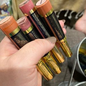 Bombshell and Pink Champagne LipSense